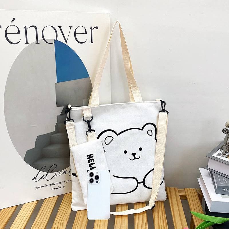 purseA white tote bag